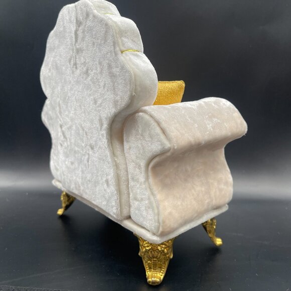 A custom-made armchair for Barbie NIB - Picture 5 of 7